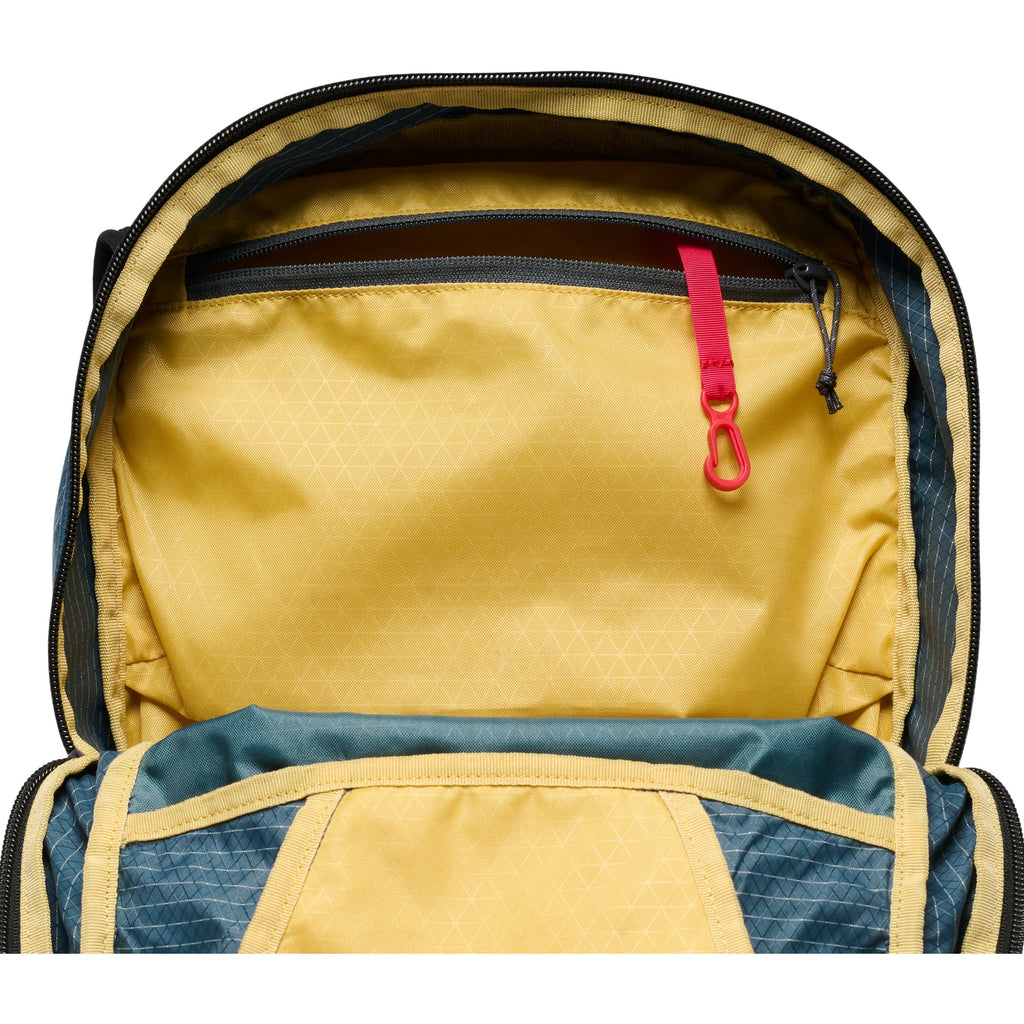 Black Diamond - Pursuit 15 Backpack
