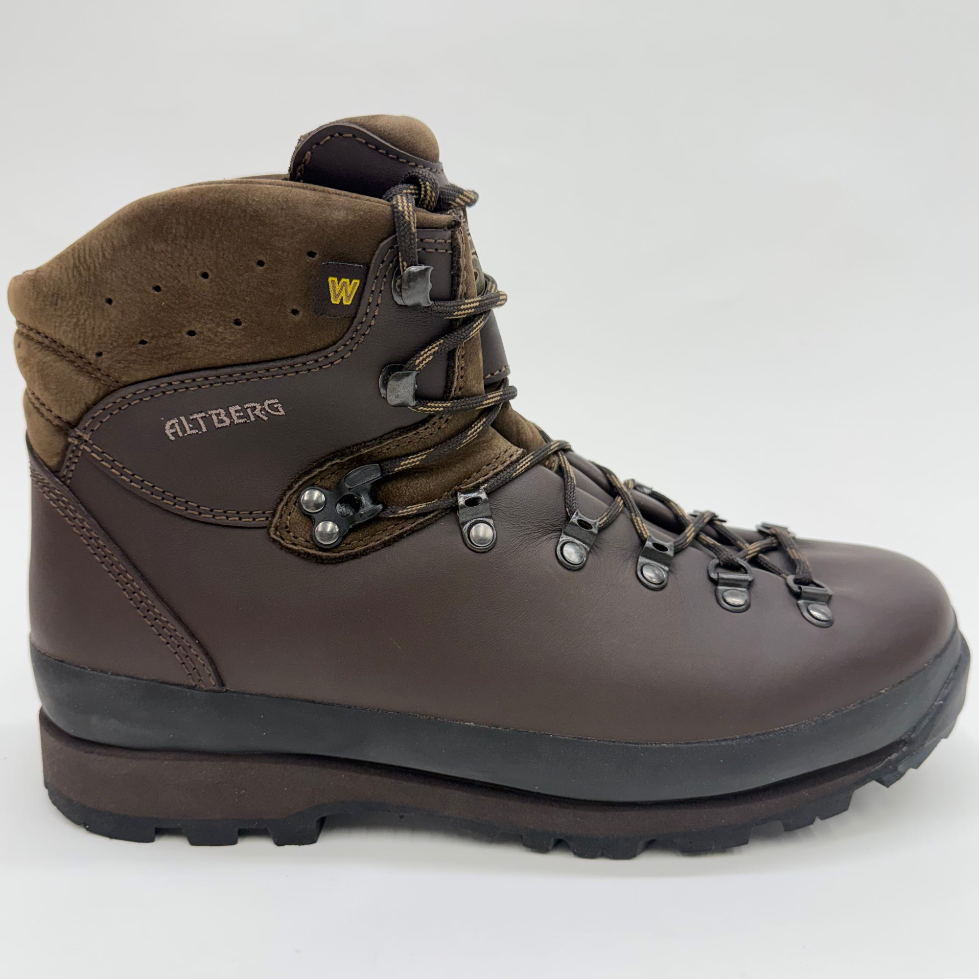 Altberg - Tethera (5 Width Fittings)