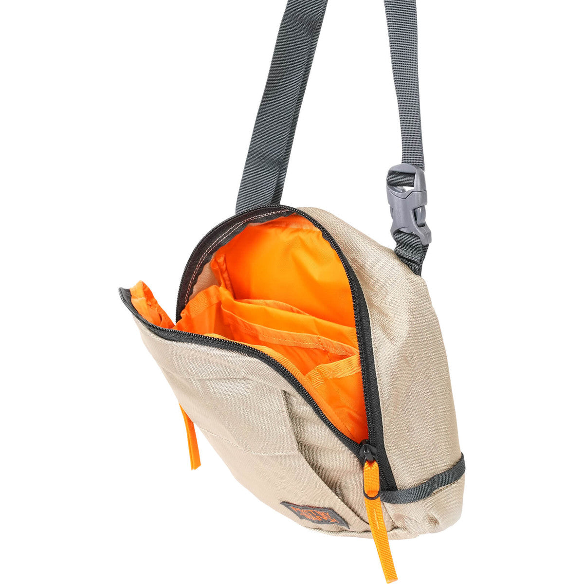 Mystery Ranch - District 4 (Last one in Black) – Lockwoods Ski